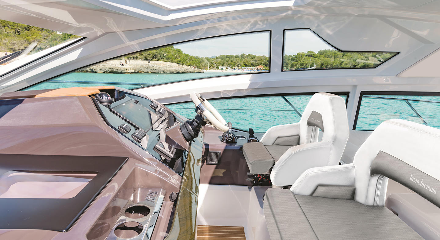 Gran Turismo 46 Interior